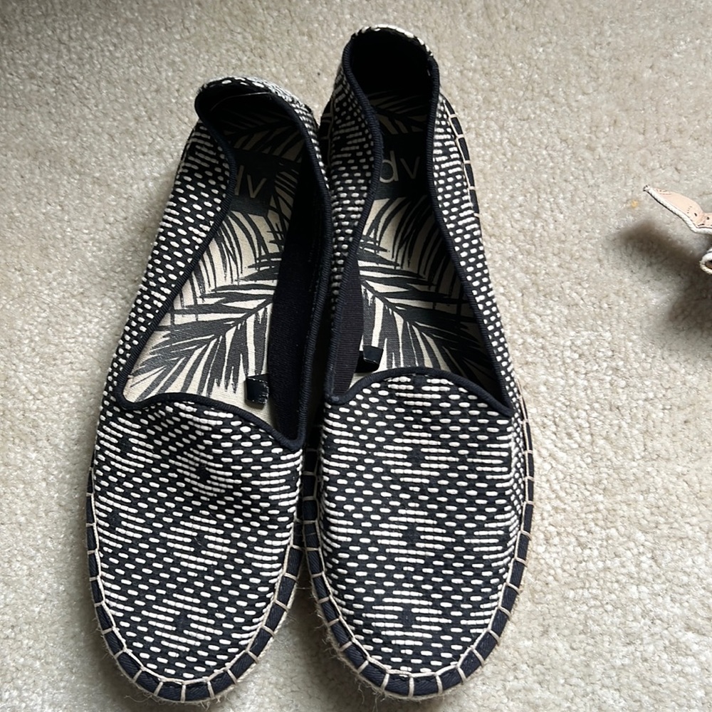 Cute black and white flats barley worn